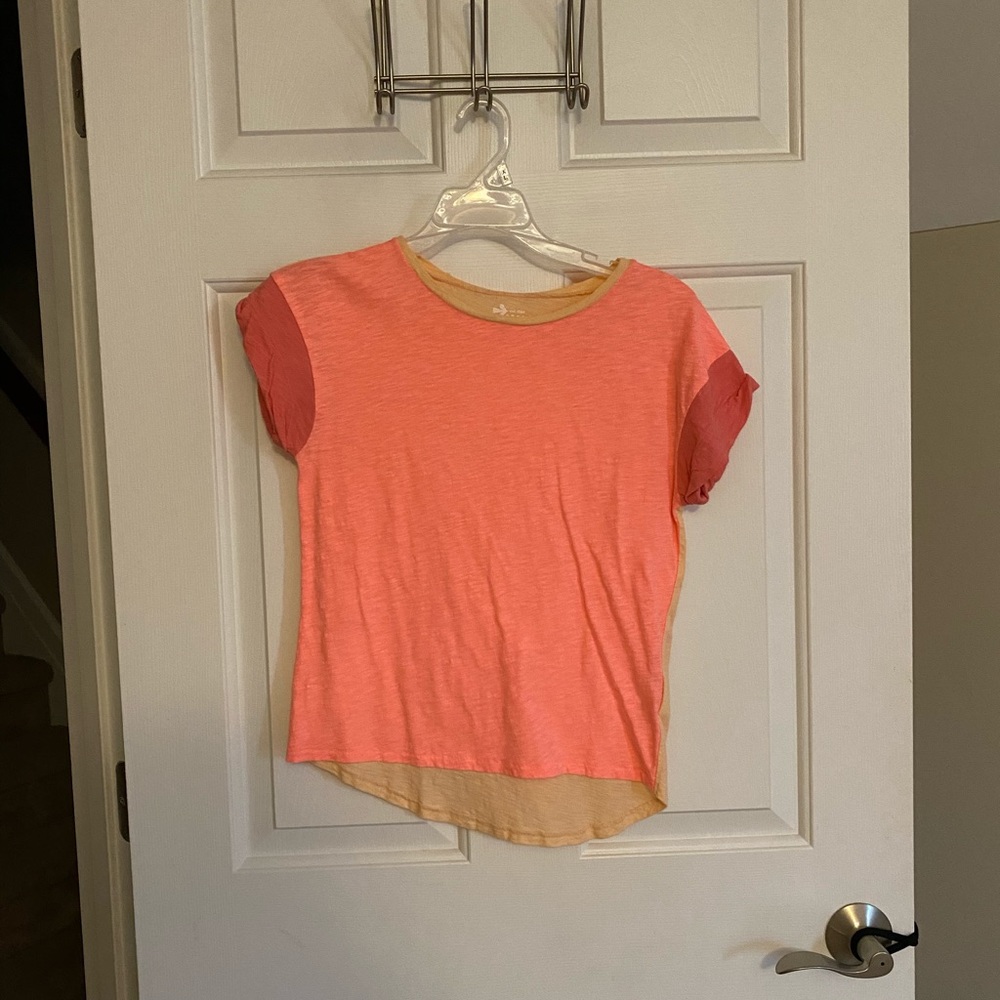 Short sleeve shirt